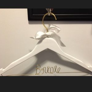 Bride hanger